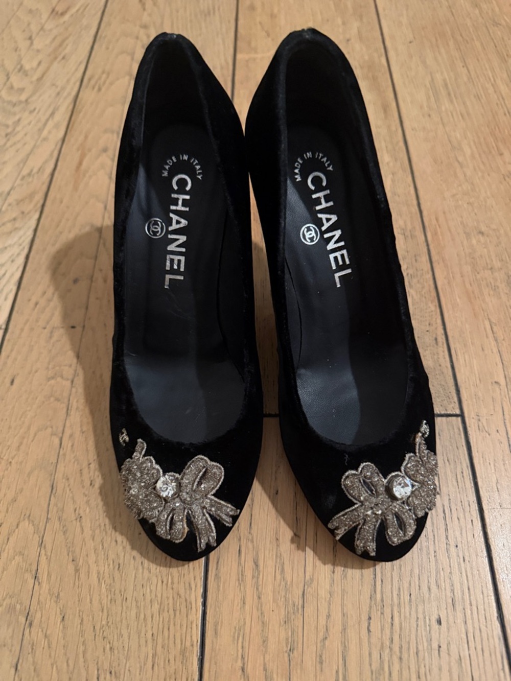 CHANEL Black Pumps Heels